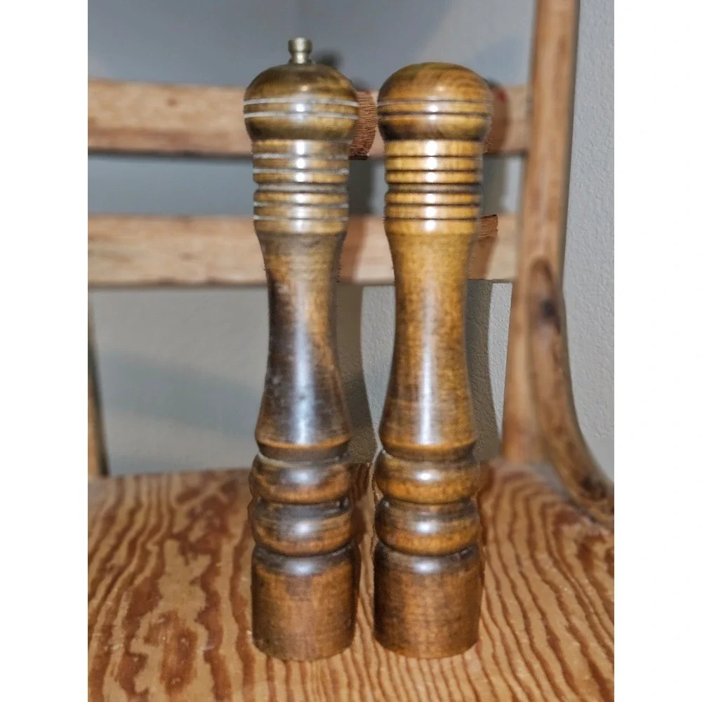 Vintage Imperial Wooden Salt Shaker And Pepper Grinder Set Tall Medium Wood